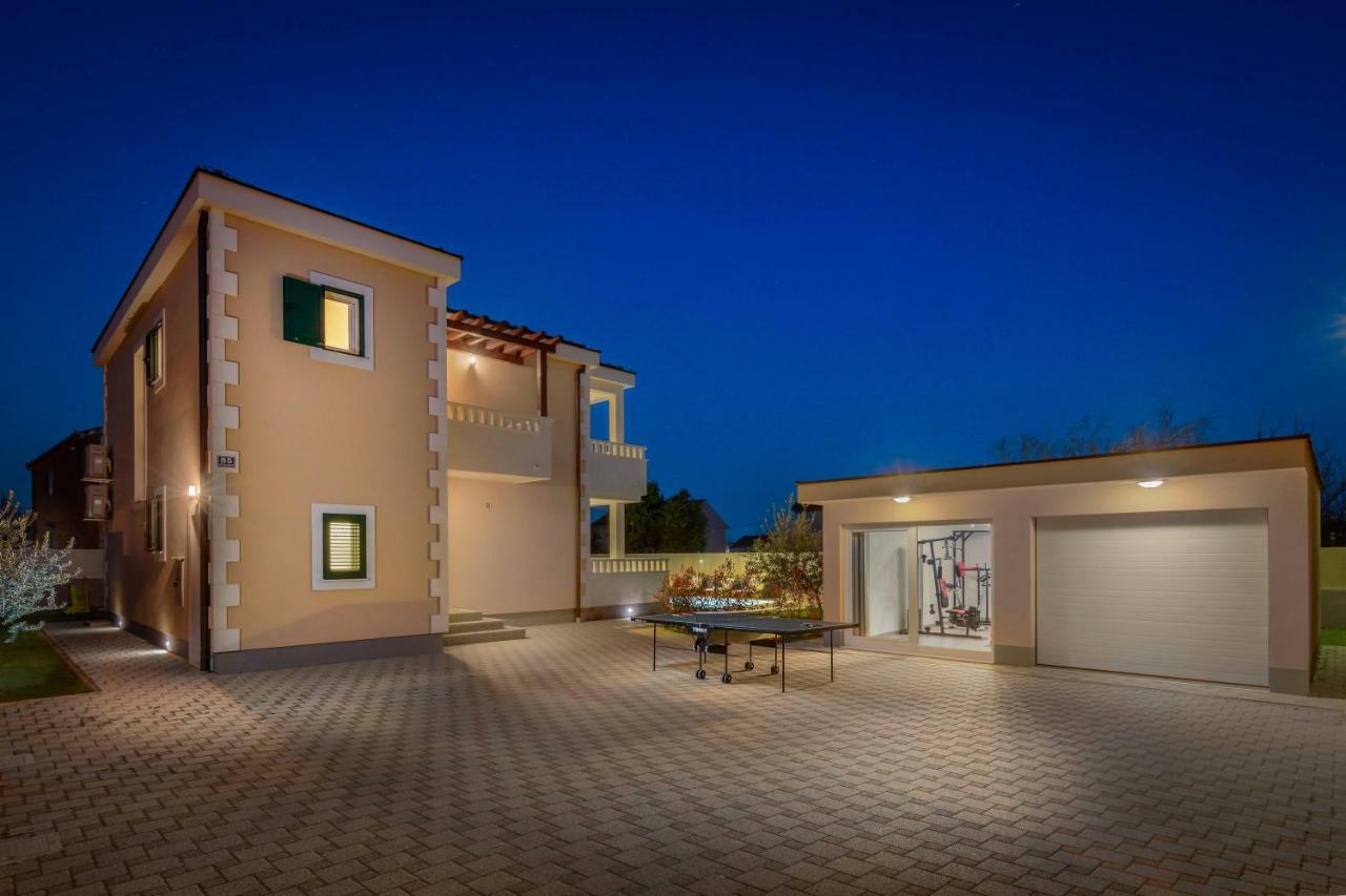 Villa Rosa Ventorum With Private Pool Near Split คาชเตลา ภายนอก รูปภาพ