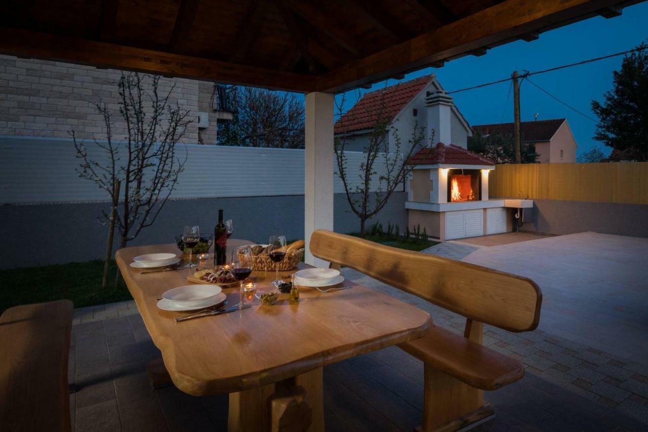 Villa Rosa Ventorum With Private Pool Near Split คาชเตลา ภายนอก รูปภาพ